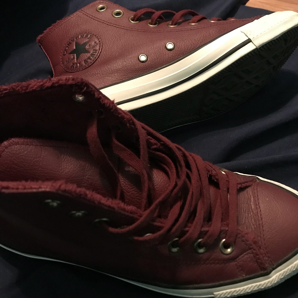 Converse leather shoe
